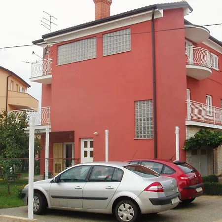 Apartment With A Parking Space - 7058 Umag